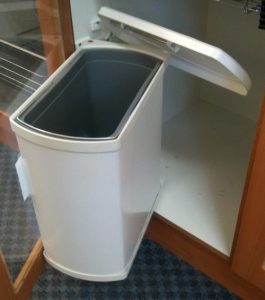 18 litre Swing Out Bin